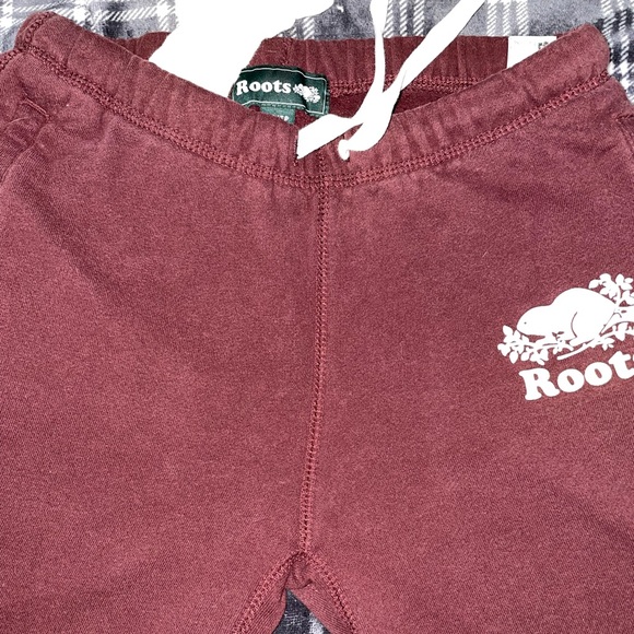 ROOTS slim fit maroon sweatpants XS - Picture 9 of 10